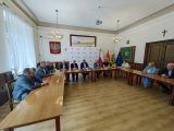 Podpisanie umów na przebudowę 3 dróg powiatowych w gminach Chynów, Jasieniec i Warka, foto nr 5, 